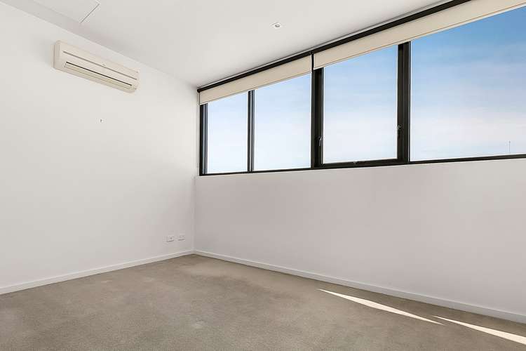 Fourth view of Homely apartment listing, 910/57 Bay Street, Port Melbourne VIC 3207