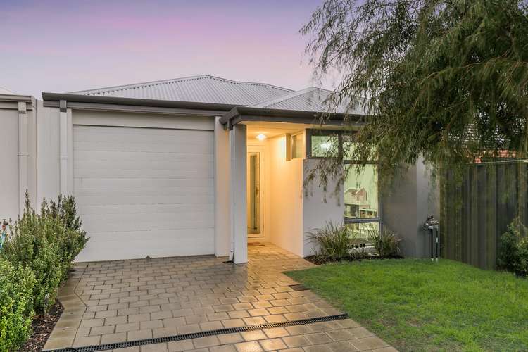 Second view of Homely house listing, 4 Barossa Way, Wellard WA 6170