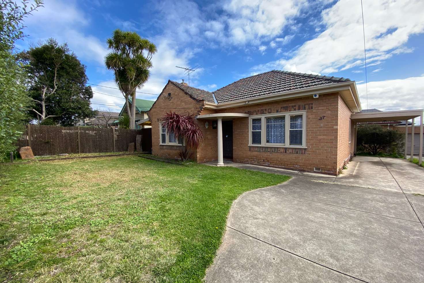 Main view of Homely unit listing, 1/37 Olive Street, Reservoir VIC 3073