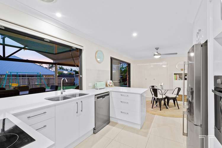 Fourth view of Homely house listing, 25 Lindisfarne Street, Carindale QLD 4152