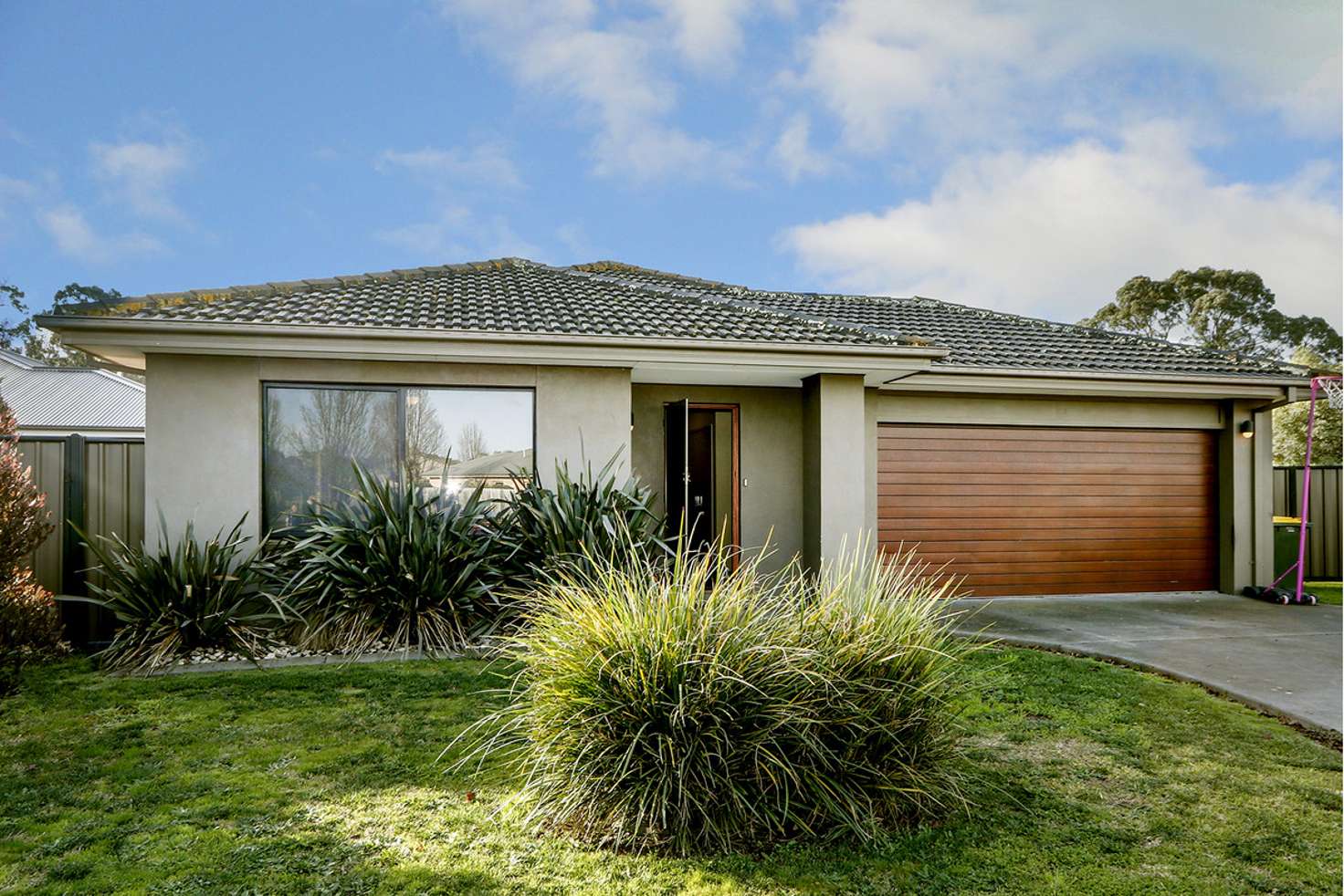 Main view of Homely house listing, 6 Melanie Court, Sale VIC 3850