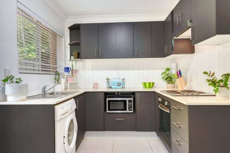 Second view of Homely house listing, 2/33 Victoria Terrace, Gordon Park QLD 4031