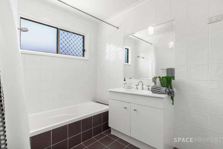 Fifth view of Homely unit listing, 2/32 Praed Street, Red Hill QLD 4059