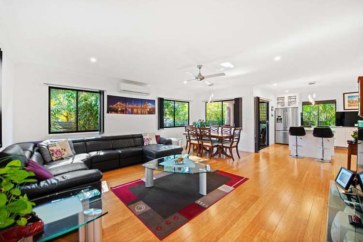 Second view of Homely semiDetached listing, 2/21 Clinton Avenue, Burleigh Waters QLD 4220