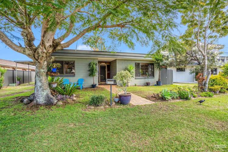 13 Esplanade, Jacobs Well QLD 4208