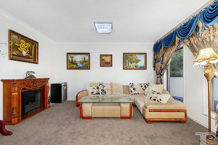 Sixth view of Homely house listing, 4 Inkerman Court, Carindale QLD 4152