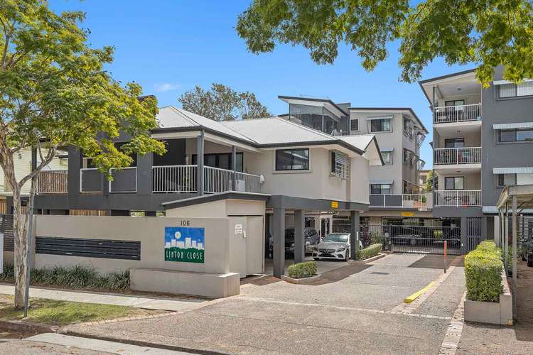 Second view of Homely apartment listing, 1/106 Linton Street, Kangaroo Point QLD 4169
