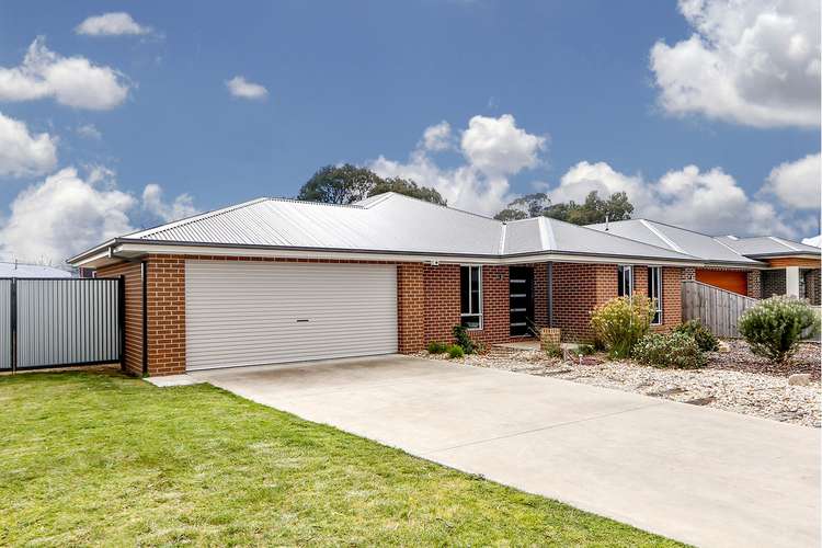 Main view of Homely house listing, 6 Camellia Close, Sale VIC 3850