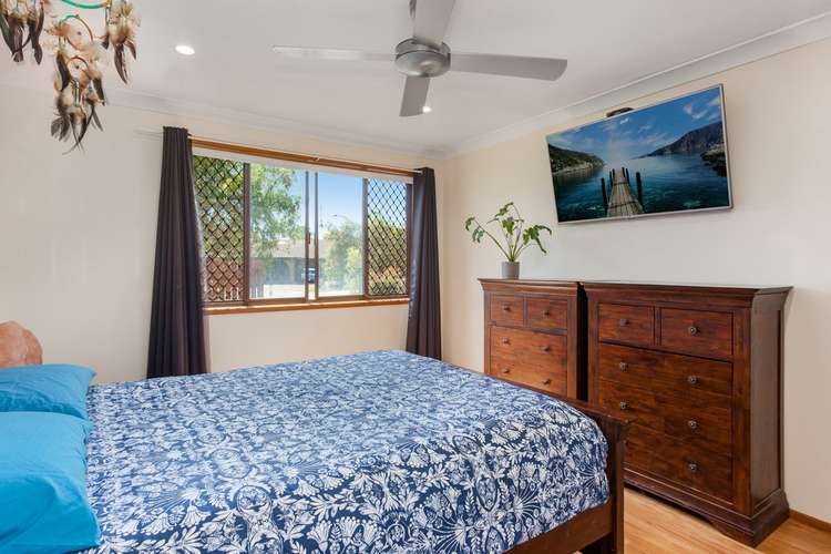Sixth view of Homely semiDetached listing, 1/3 Greenleaf Close, Burleigh Waters QLD 4220