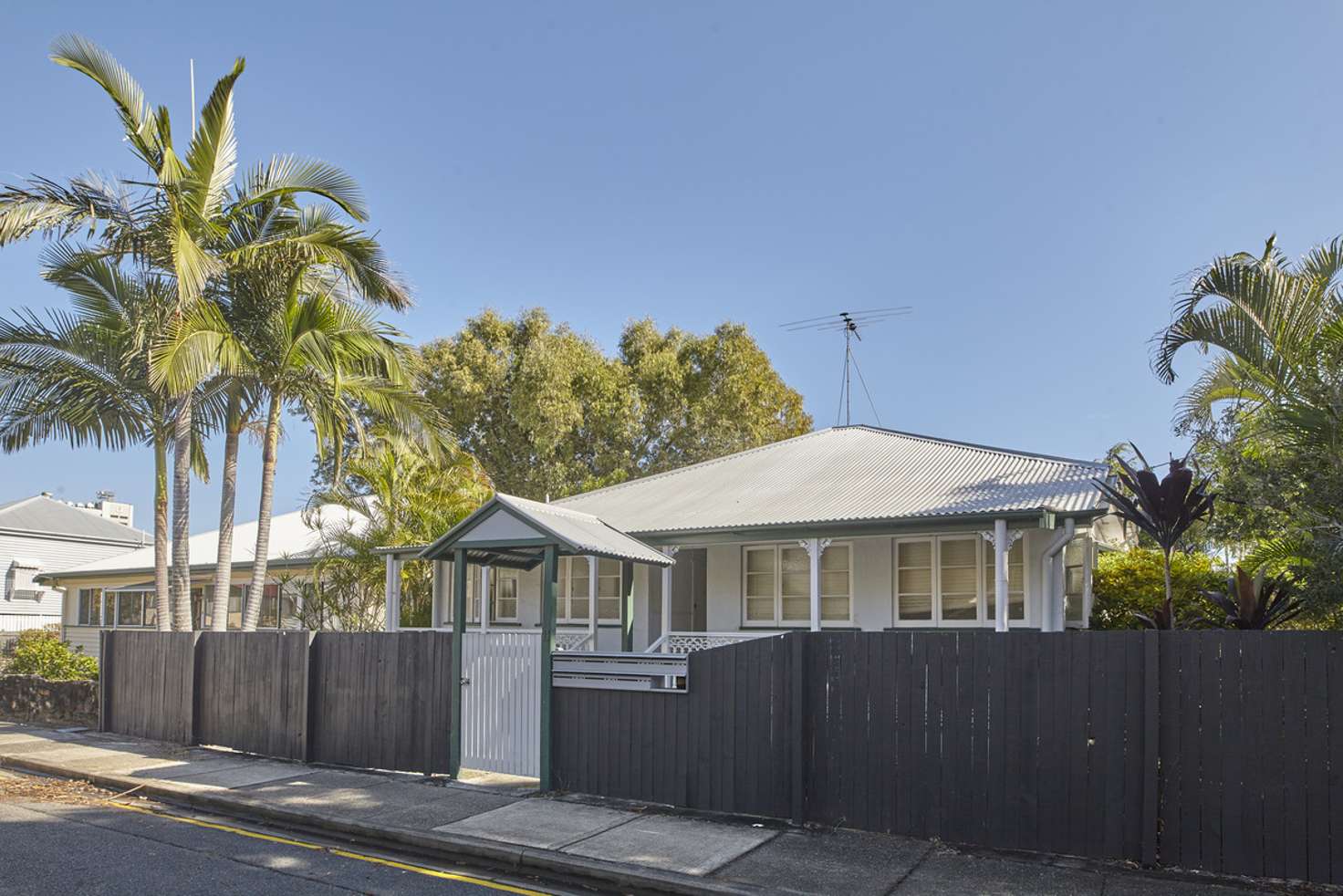 Main view of Homely studio listing, 5/11 Salstone Street, Kangaroo Point QLD 4169