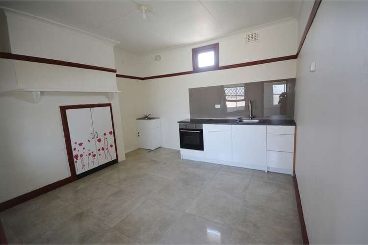 Main view of Homely unit listing, 2/37 Pioneer Place, Katoomba NSW 2780