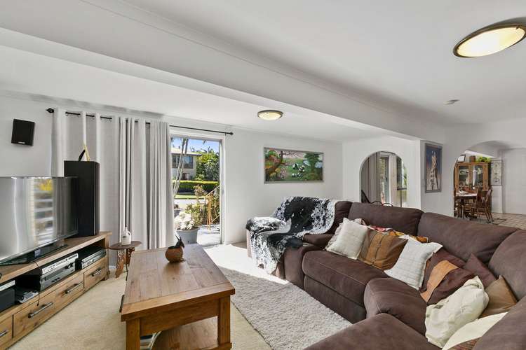 Second view of Homely house listing, 4 Linda Street, Birkdale QLD 4159