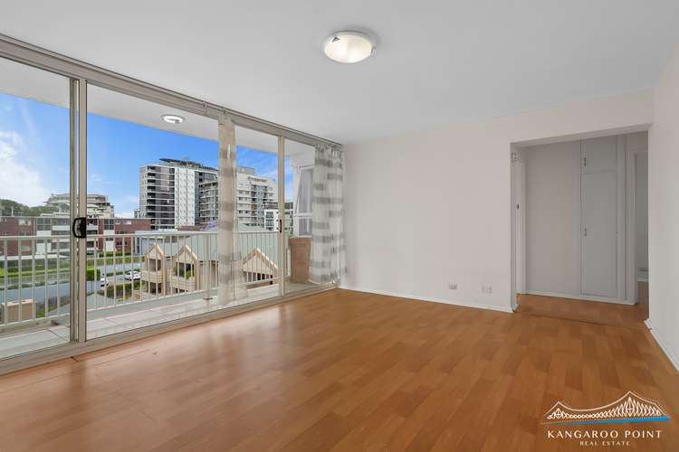 Fifth view of Homely apartment listing, 64 Thorn Street, Kangaroo Point QLD 4169