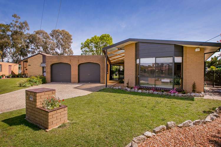 Main view of Homely house listing, 10 Acacia Crescent, Wodonga VIC 3690