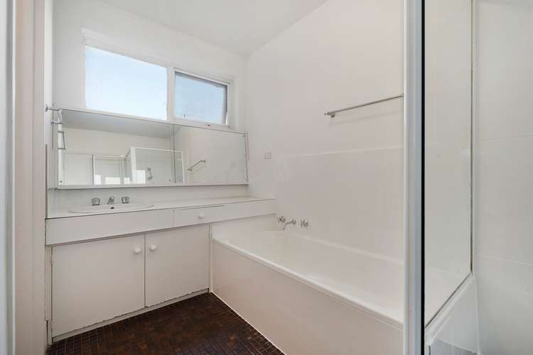 Sixth view of Homely unit listing, 4/380 Nepean Highway, Frankston VIC 3199
