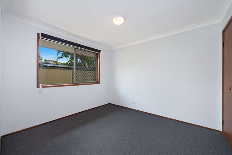 Fifth view of Homely semiDetached listing, 2/9 Falcon Court, Burleigh Waters QLD 4220