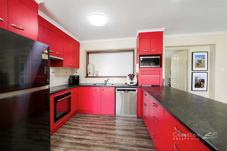 Sixth view of Homely house listing, 18 Pettigrew Drive, Kalkie QLD 4670