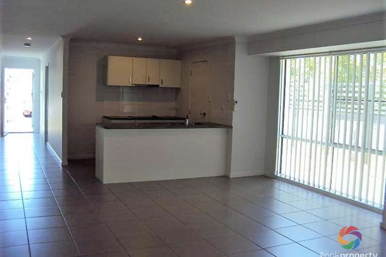 Fifth view of Homely house listing, 10 Banyandah Close, Birtinya QLD 4575