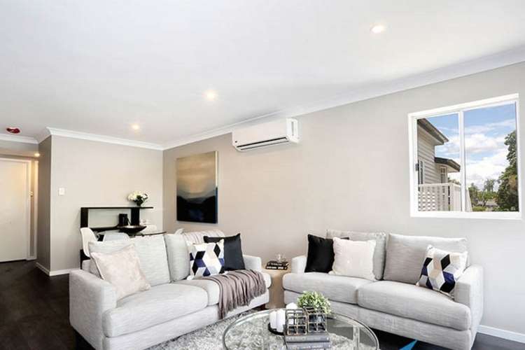 Main view of Homely apartment listing, 3/15 Cottenham Street, Fairfield QLD 4103