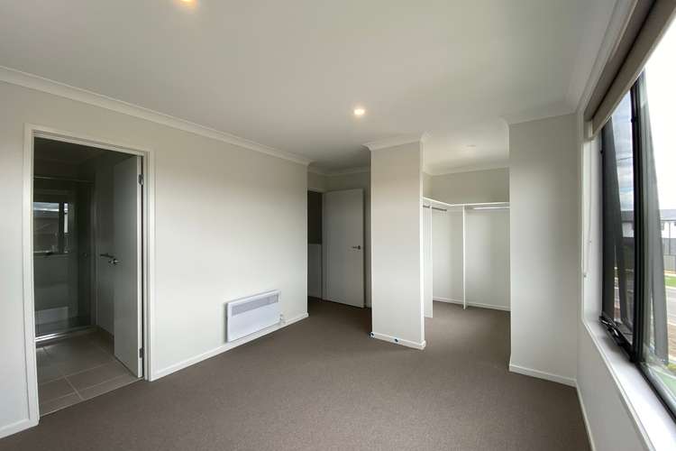 Fifth view of Homely house listing, 112 Highlander Drive, Craigieburn VIC 3064