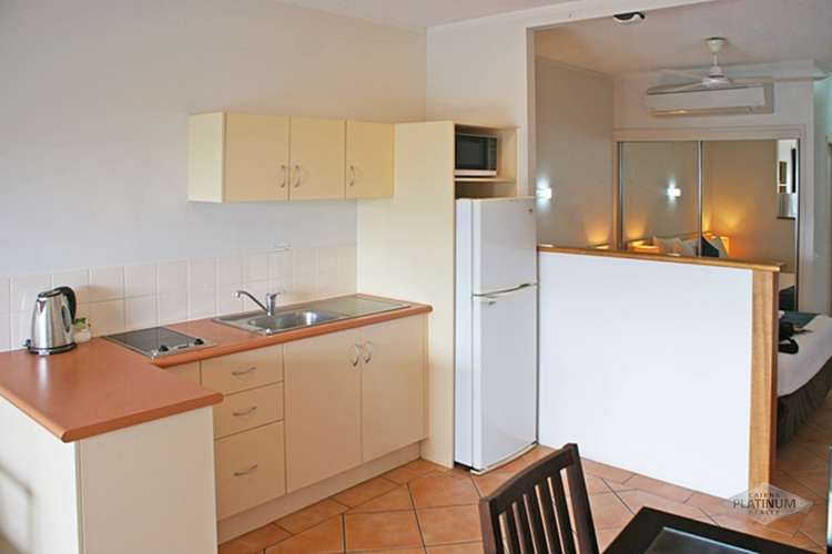 Fifth view of Homely unit listing, 304/92-94 Moore Street, Trinity Beach QLD 4879