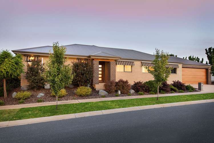 Second view of Homely house listing, 8 Cardiff Drive, Wodonga VIC 3690