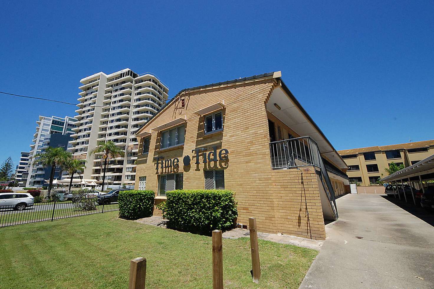 Main view of Homely unit listing, 3/126 The Esplanade, Burleigh Heads QLD 4220
