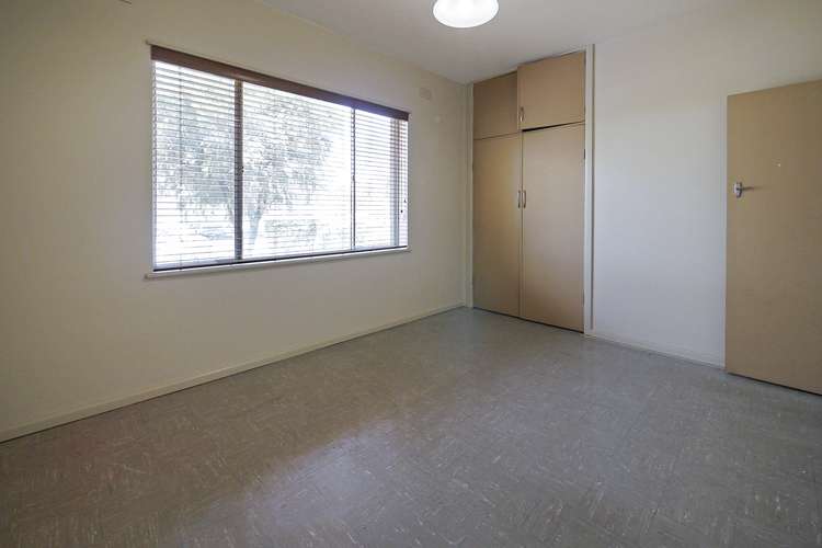 Third view of Homely apartment listing, 2/21 Champ Street, Coburg VIC 3058