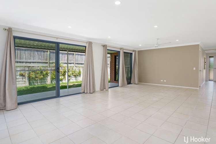 Fourth view of Homely house listing, 4 Flametree Crescent, Berrinba QLD 4117