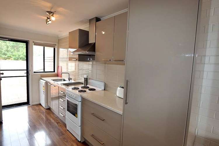 Second view of Homely unit listing, 2/24 West Parade, Wagga Wagga NSW 2650