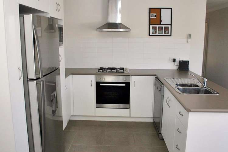 Third view of Homely unit listing, 18/10 Mirrul Street, Glenfield Park NSW 2650