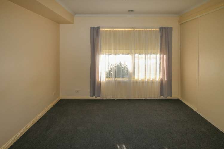 Fifth view of Homely house listing, 1/16 Lipook Court, Warrnambool VIC 3280