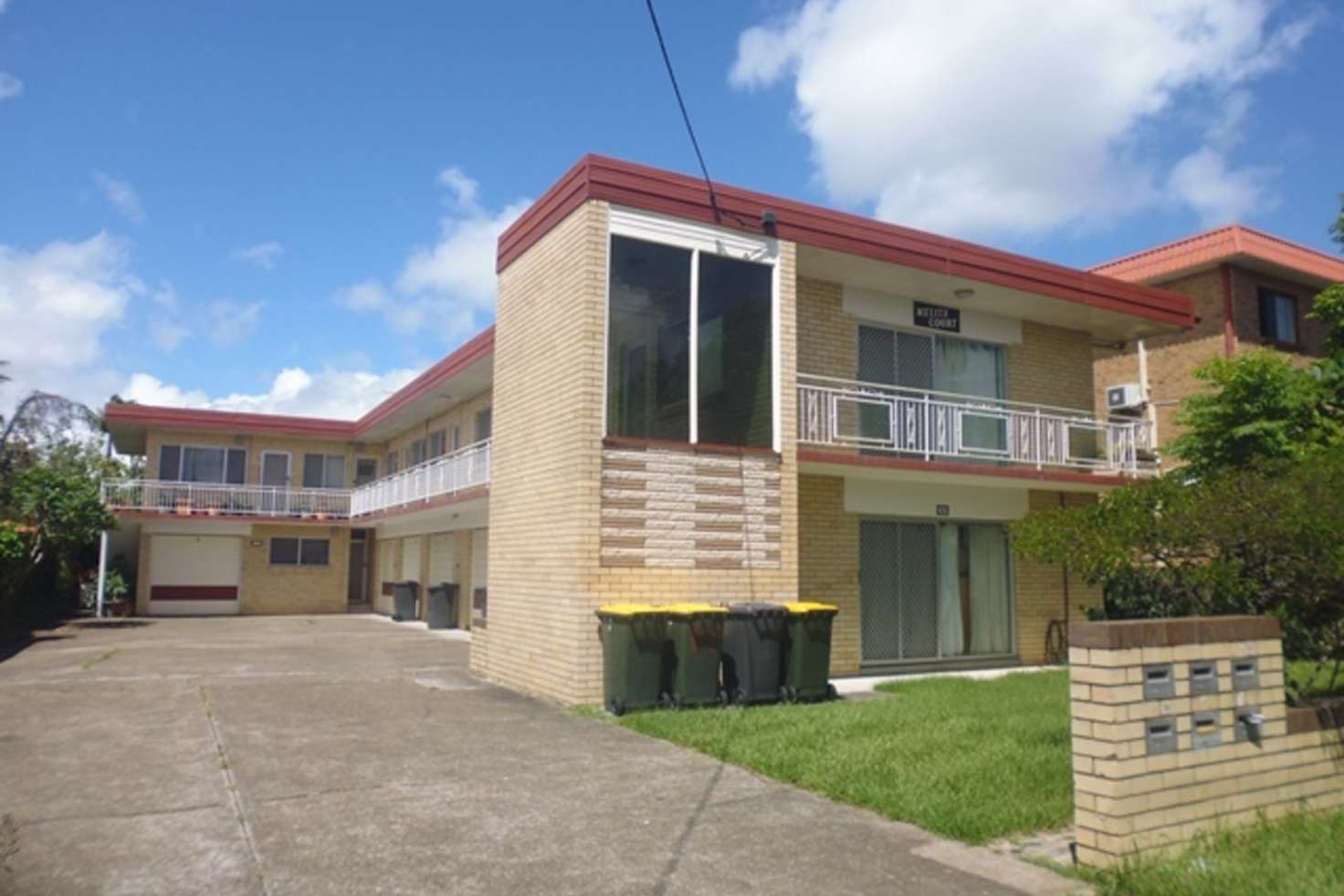 Main view of Homely unit listing, 2/105 Beatrice Terrace, Ascot QLD 4007