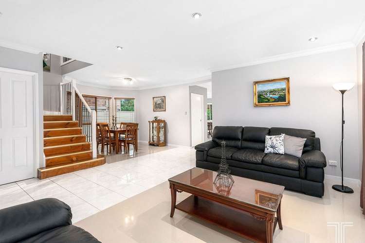 Second view of Homely house listing, 31 Coventry Circuit, Carindale QLD 4152