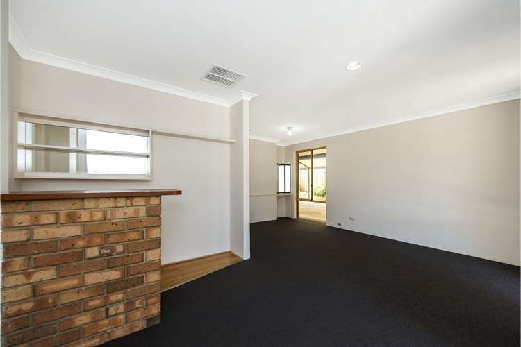 Fifth view of Homely house listing, 2 Micrometer Place, Mullaloo WA 6027