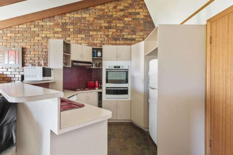 Fifth view of Homely unit listing, 2/377 Alderley Street, South Toowoomba QLD 4350