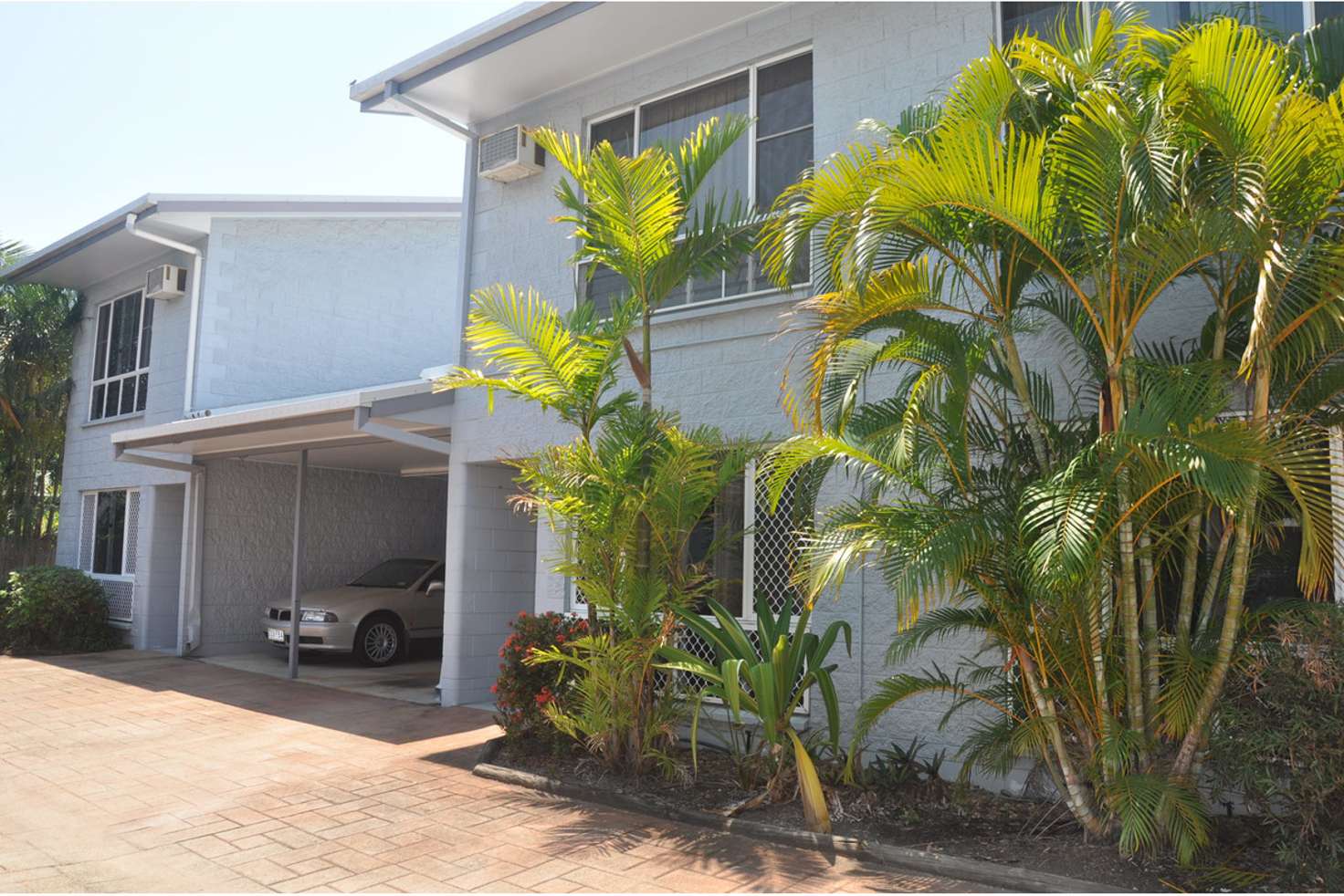 Main view of Homely flat listing, 2/34 Park Lane, Hyde Park QLD 4812