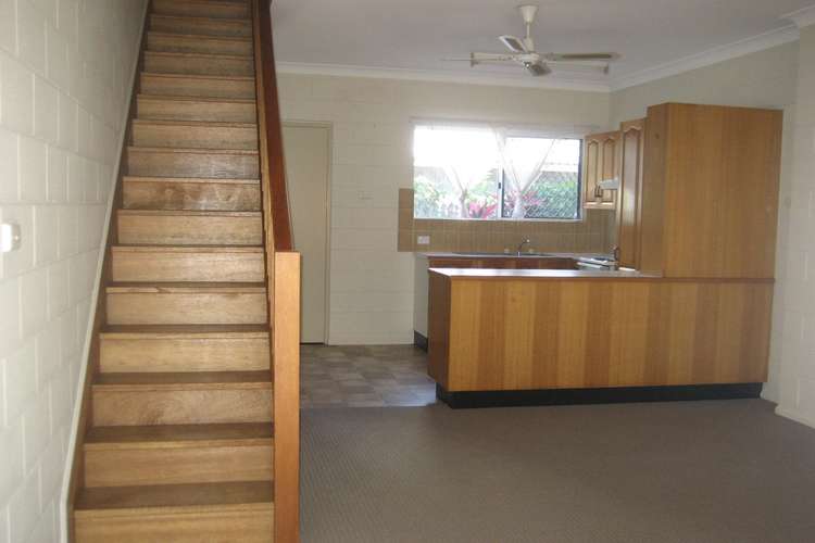 Fifth view of Homely flat listing, 2/34 Park Lane, Hyde Park QLD 4812