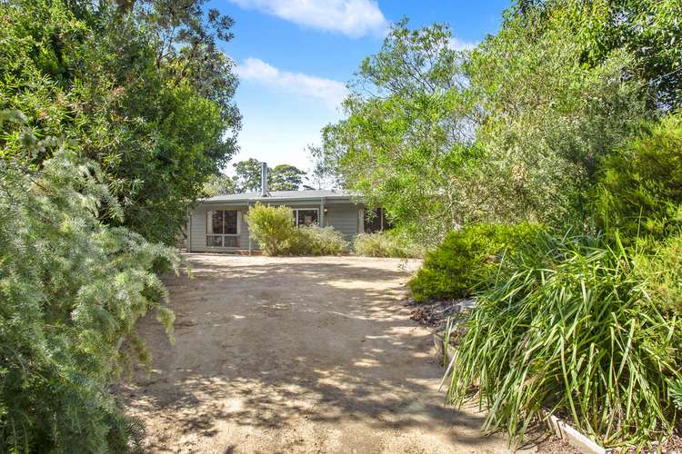 11 Carisbrooke Street, Balnarring Beach VIC 3926