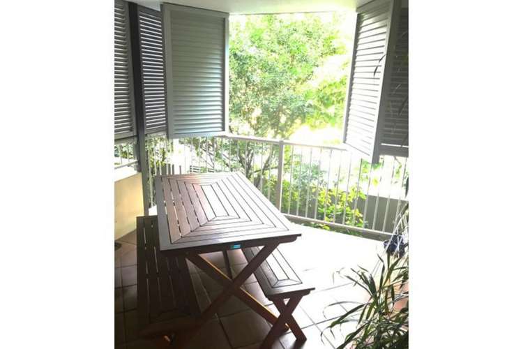 Fifth view of Homely unit listing, 9/106 Linton Street, Kangaroo Point QLD 4169