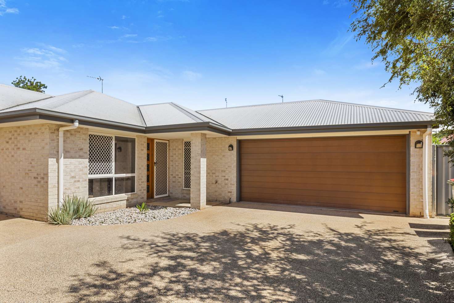 Main view of Homely semiDetached listing, 2/10a Healy Street, South Toowoomba QLD 4350