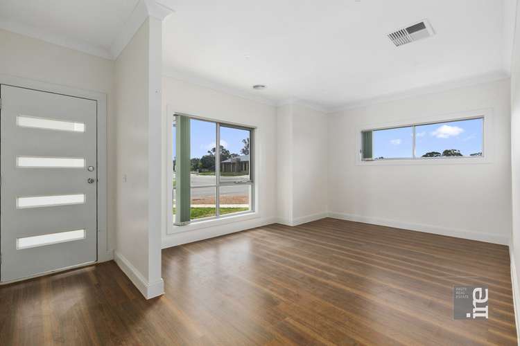 Second view of Homely house listing, 27 Carolina Avenue, Wangaratta VIC 3677