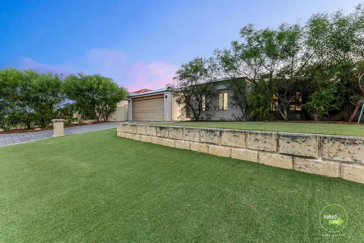 11 Laguna Way