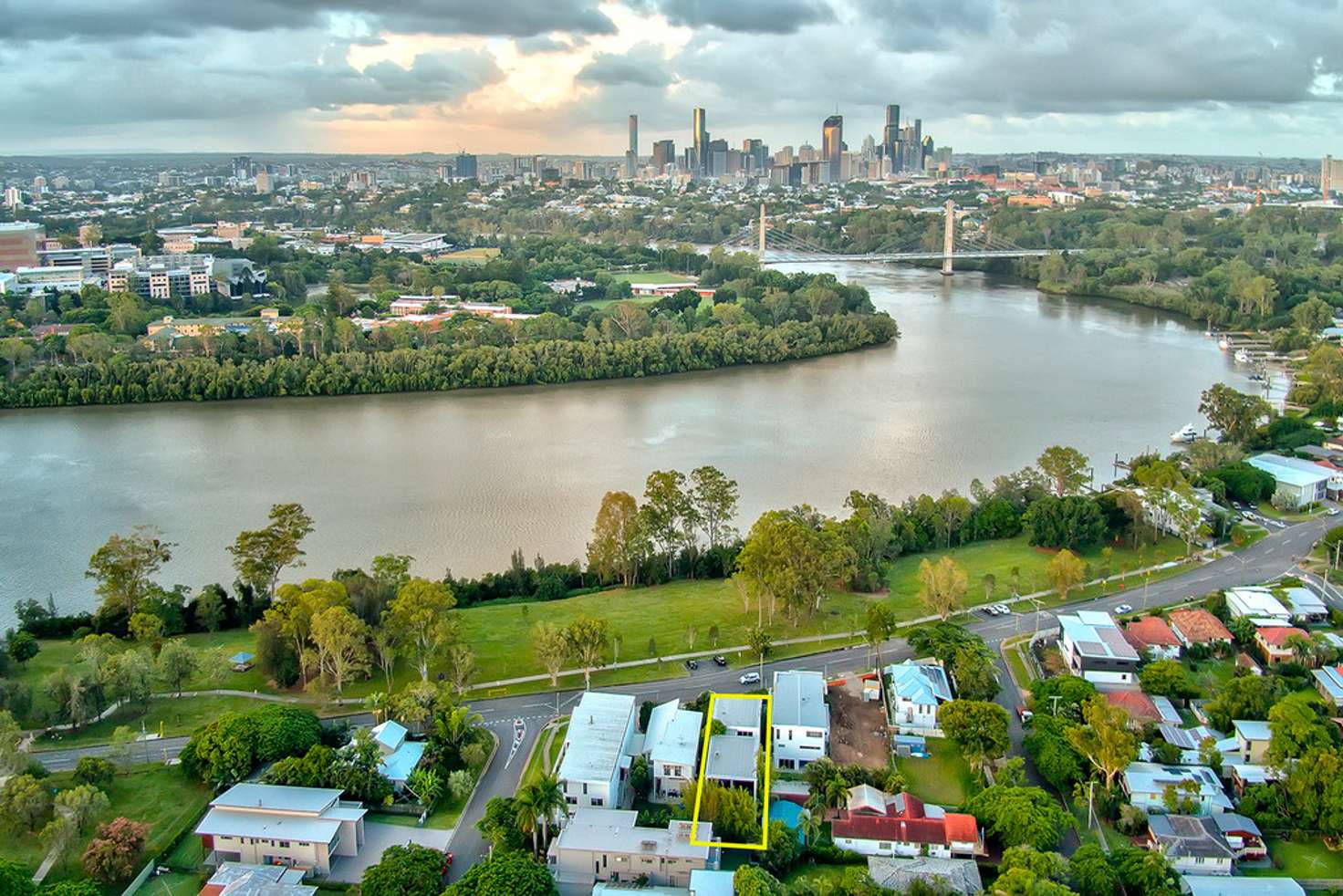 Main view of Homely house listing, 124 Brisbane Corso, Fairfield QLD 4103