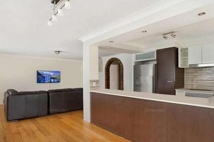 Second view of Homely apartment listing, 3/38 Chelsea Avenue, Broadbeach QLD 4218
