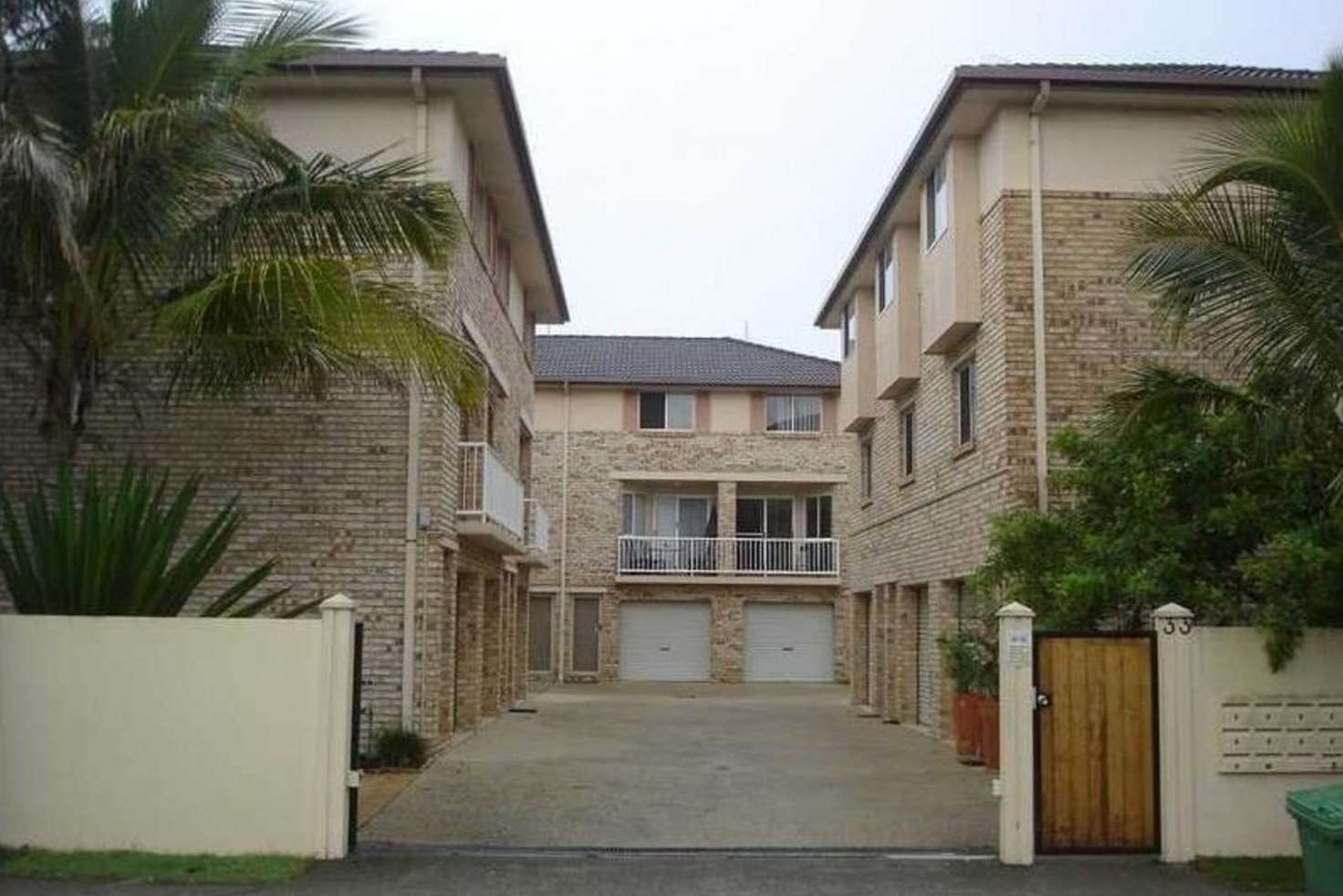 Main view of Homely apartment listing, 2/33 Cronulla Avenue, Mermaid Beach QLD 4218