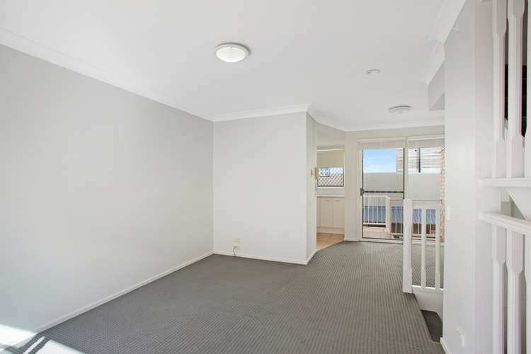 Third view of Homely apartment listing, 2/33 Cronulla Avenue, Mermaid Beach QLD 4218