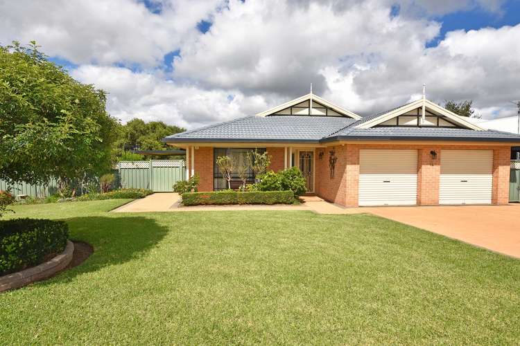 14 Robina Crescent, Dubbo NSW 2830