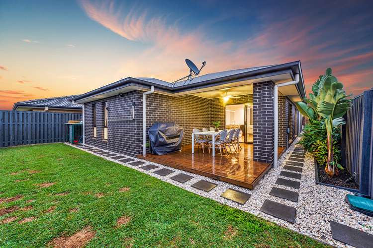 Fifth view of Homely house listing, 8 Lindeman Circuit, Pimpama QLD 4209