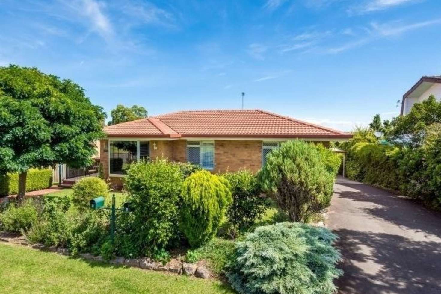 Main view of Homely semiDetached listing, 37 Barrymount Crescent, Mount Lofty QLD 4350